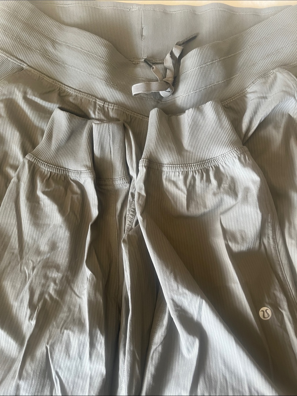 Lululemon Dance Studio Joggers Grey Sage Size 8 - Picture 12 of 12
